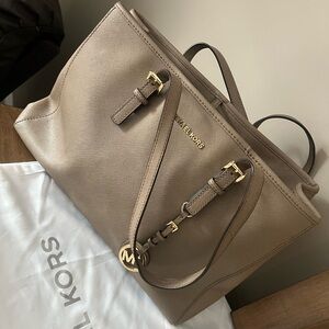 Michael Kors Medium Saffiano Leather Tote – Taupe/Khaki